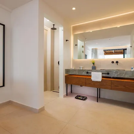 Deos Luxury - Adults Only Hotel